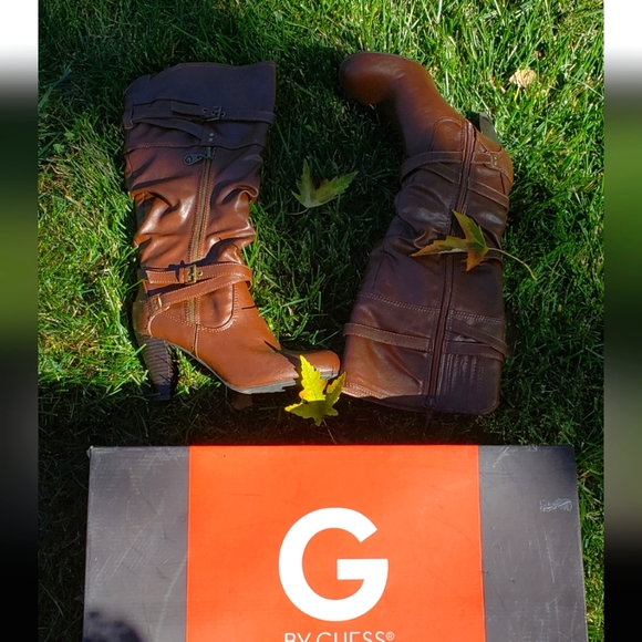 Guess - Picture 1 of 1